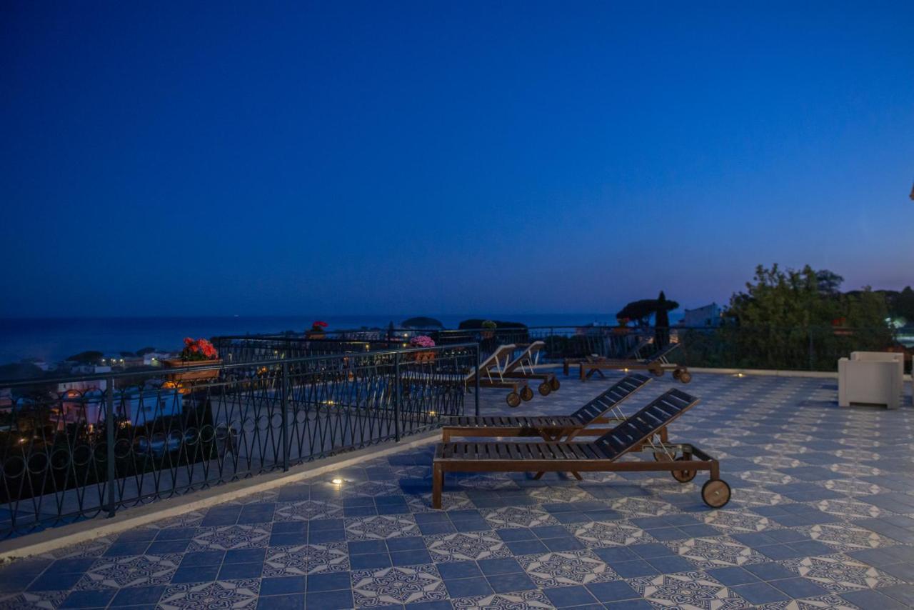 Gli Archi Sul Mare Bed and Breakfast Gaeta Exteriör bild