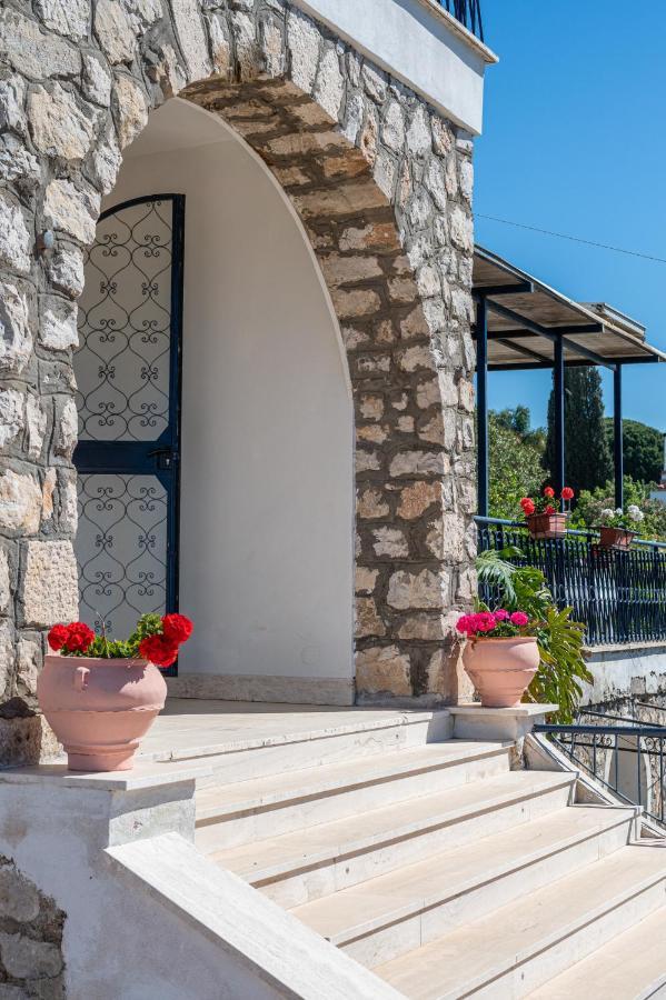 Gli Archi Sul Mare Bed and Breakfast Gaeta Exteriör bild