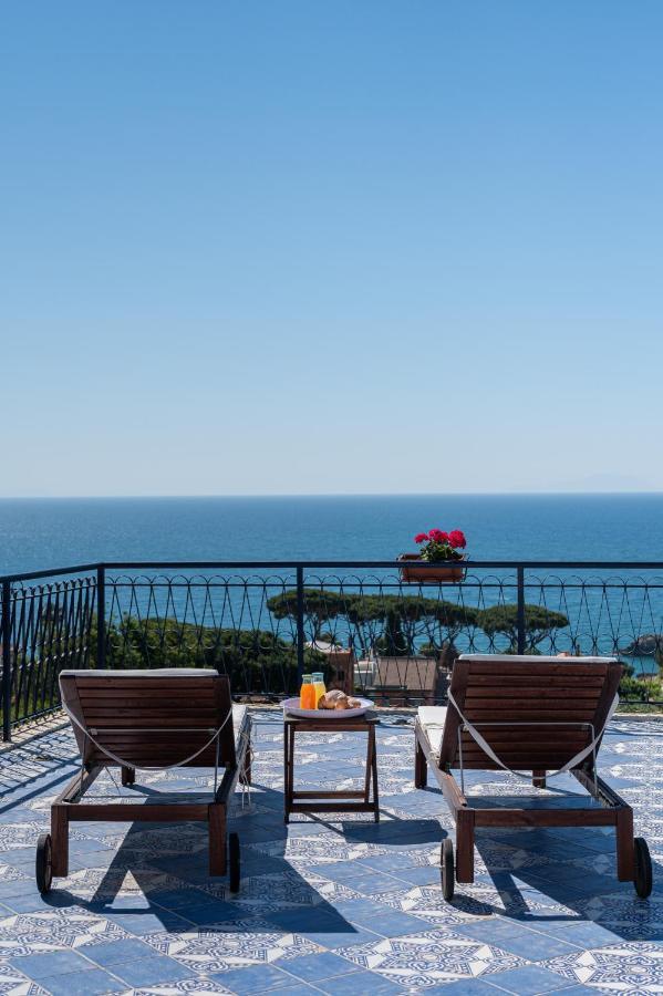 Gli Archi Sul Mare Bed and Breakfast Gaeta Exteriör bild